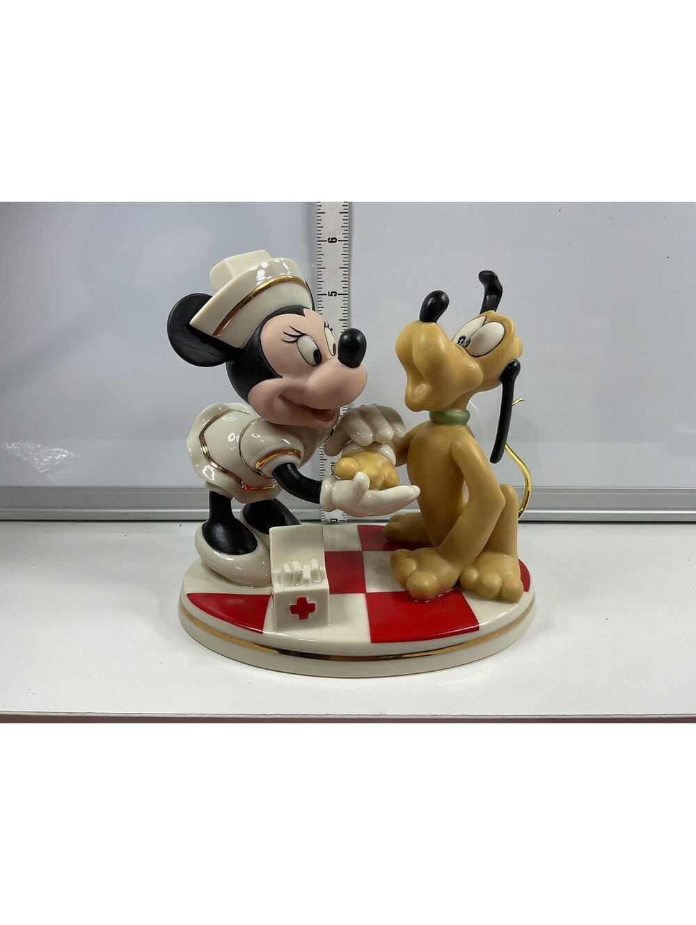 Lenox Nurse Minnie Figurine Disney Showcase MINT